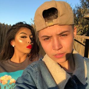 Meet your Posher, Izzy